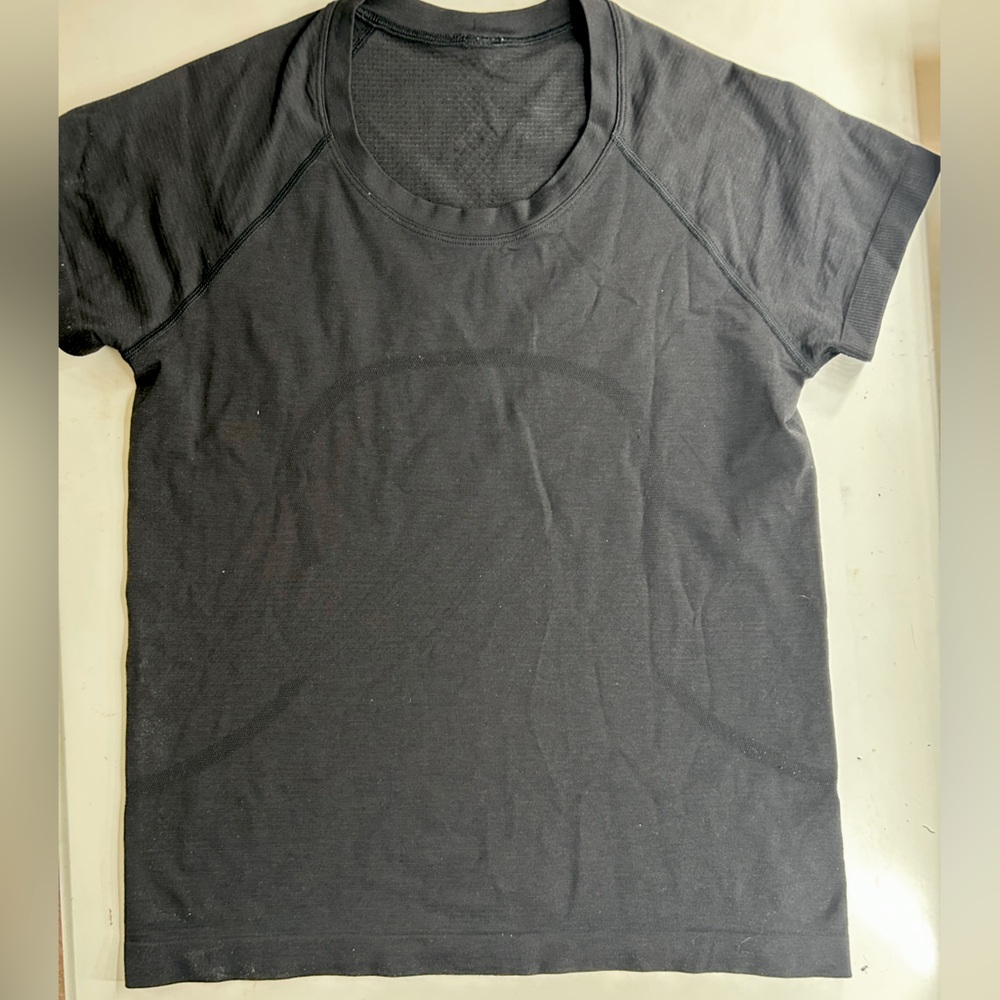 🖤 Lululemon black swiftly tech tee race length 🖤